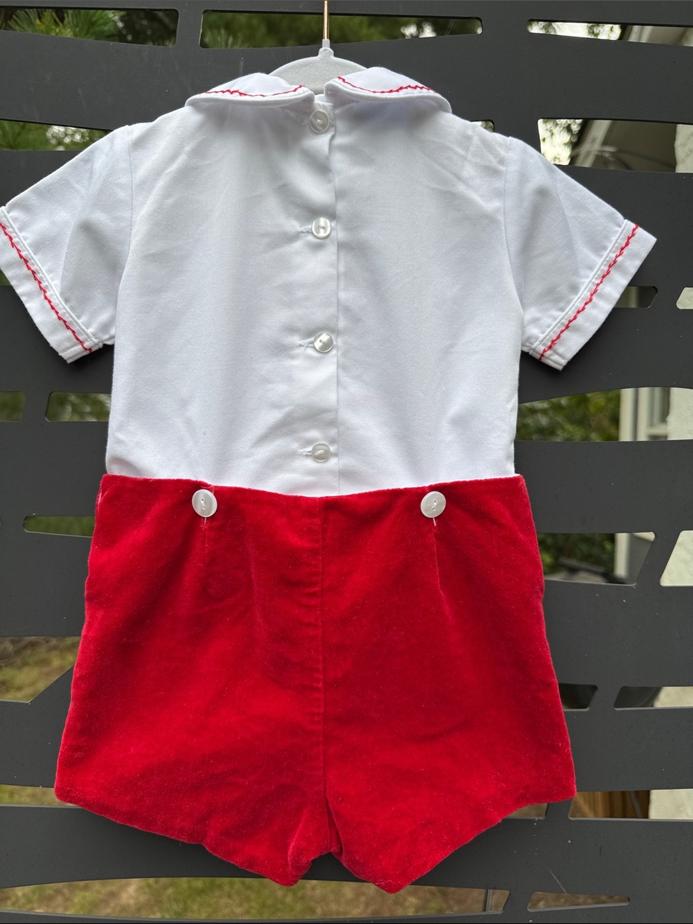 Anavini Toddler White Short-Sleeve Button Romper with Red Velvet Bottoms 9 mos - Picture 6 of 6
